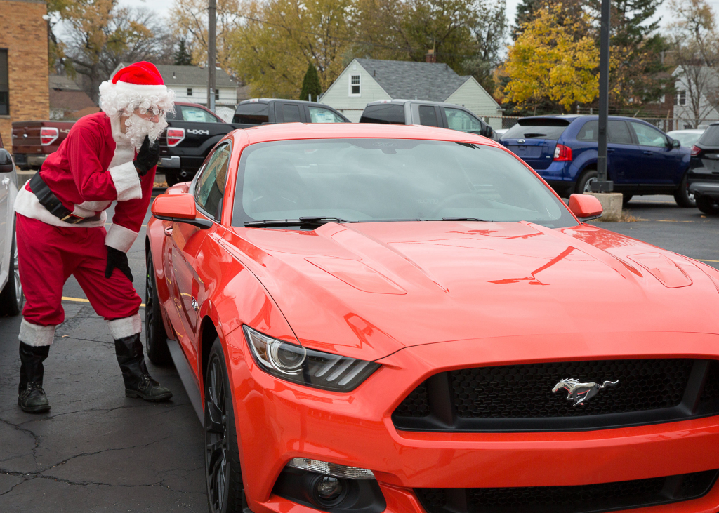Santarchy2014_055_mustang 1_rev